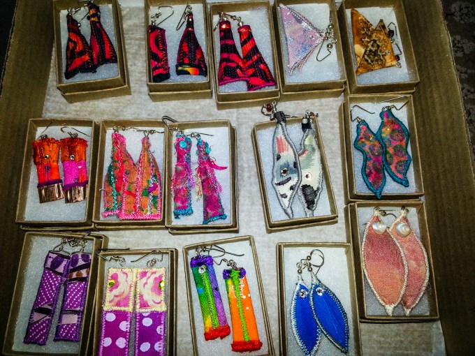 Earrings to be delivered today (1 of 1)